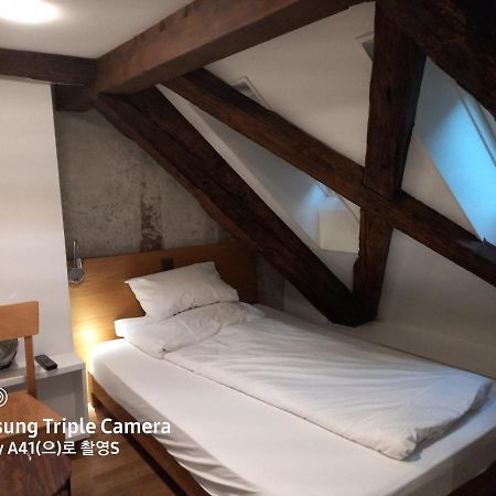 Hotel Lestelle - Self Check-In Lucerna Exterior foto