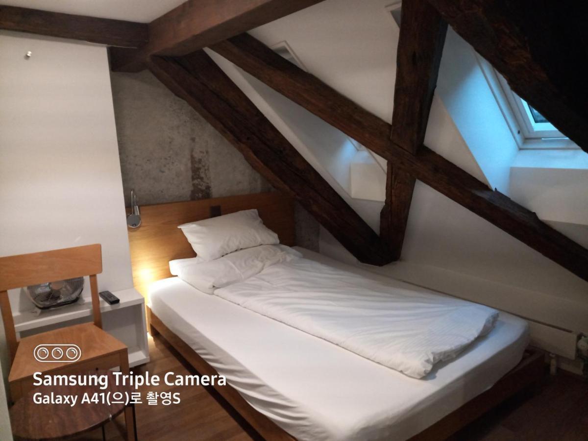 Hotel Lestelle - Self Check-In Lucerna Exterior foto