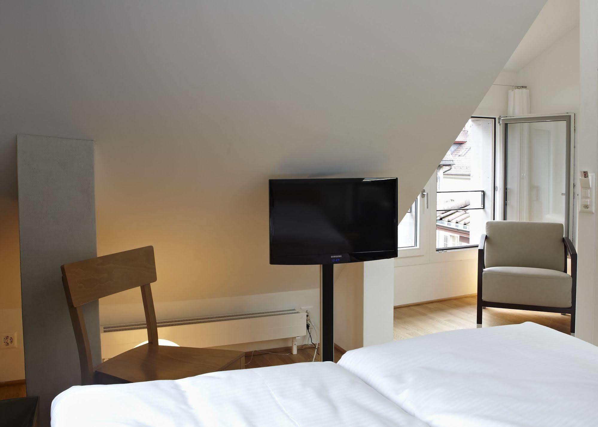 Hotel Lestelle - Self Check-In Lucerna Exterior foto